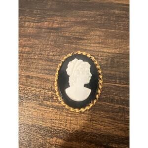 Vintage Black Victorian Oval Mourning Cameo Pin Brooch - Gold Tone Twisted Frame